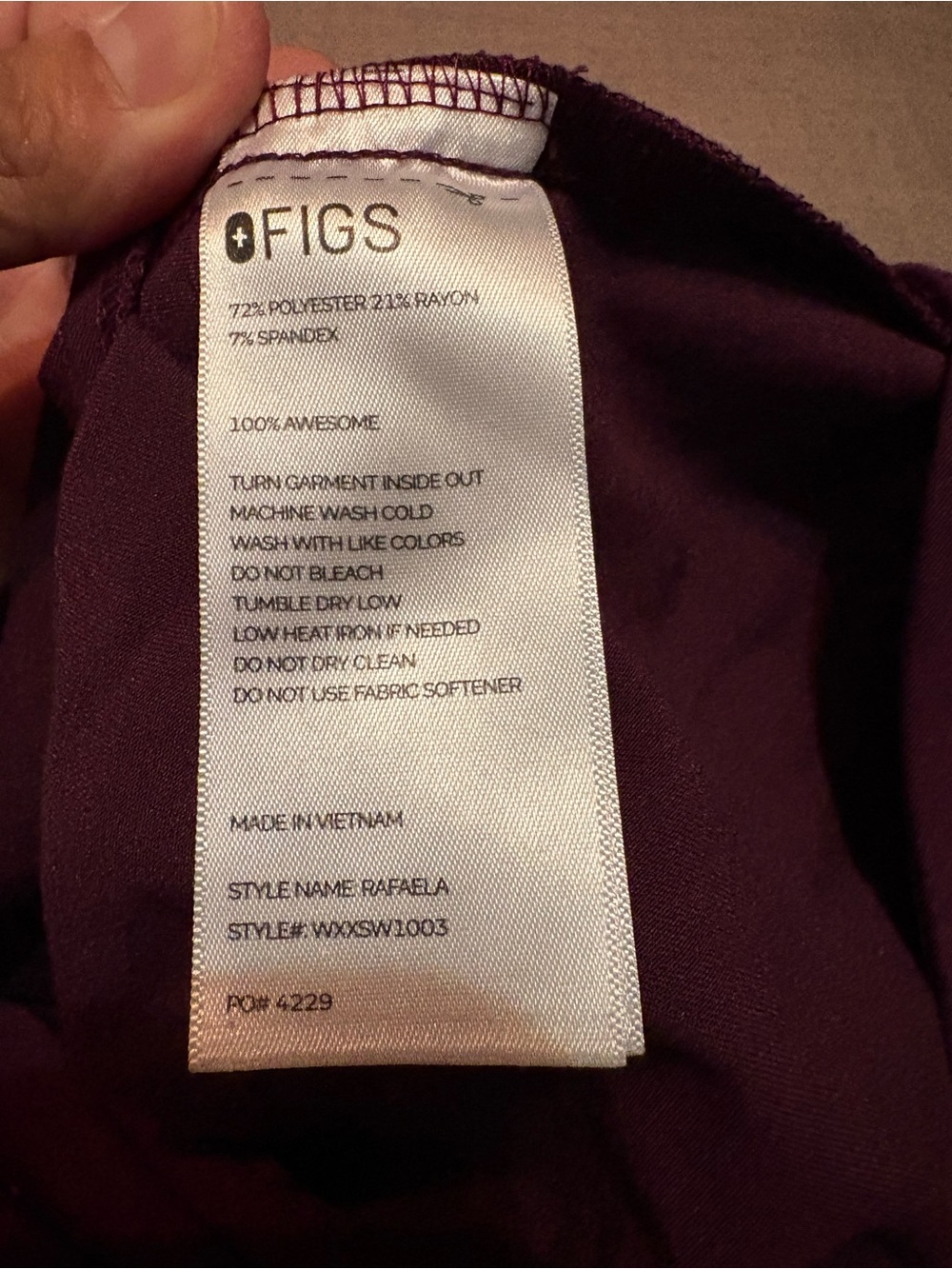 FIGS Sleeveless V-Neck Tank Top in Plum Wine - Picture 3 of 3